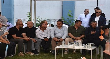 Germencik Belediye Başkanı Zencirci, Ferdi Zeyrek'i hastanede ziyaret etti