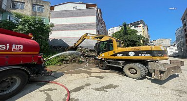 Giresun'da metruk binalar yıkılıyor