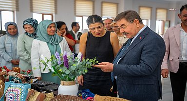 Gölbaşı Belediyesi kursiyerlerinin sergisi ziyarete açıldı