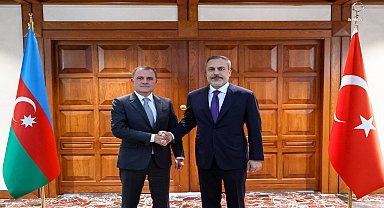 Hakan Fidan, İran-İsrail arasındaki çatışmayı Azerbaycan ve Mısır dışişleri bakanlarıyla görüştü