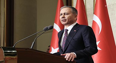 Hz. Muhammed'in karikatürünün çizimini yapan çizer gözaltına alındı, derginin ilgili sayısı toplatılacak