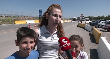 İnfaz Yasasının yürürlüğe girmesiyle Sincan Cezaevi'nde tahliyeler devam ediyor... Yakınları düzenlemeden yararlanamayan bayram ziyaretçileri tepkili