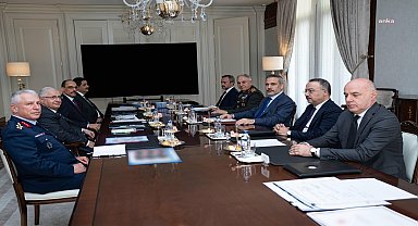 İsrail'in İran'a saldırısı... Hakan Fidan: İsrail bölgeyi istikrarsızlaştırmaya yönelik stratejisinden bir an evvel vazgeçmeli