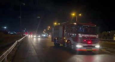 İstanbul İtfaiyesi, İzmir'deki orman yangınlarını söndürme çalışmalarına destek için 11 araç ve 38 personel gönderdi