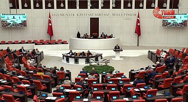 İYİ Parti'nin asgari ücretin güncellenmesine ilişkin önerisi reddedildi... Erhan Usta: Asgari Ücret Tespit Komisyonu mutlak surette değiştirilmeli