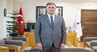 İzmir Büyükşehir Belediyesi Başkanı Cemil Tugay'dan Belediye-İş Yöneticilerine: Çözüm üretme iradeniz yoksa kararı işçiye bırakın