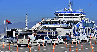 İzmir'de feribot sefer ve ücret tarifesine düzenleme