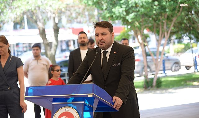 Kahramankazan Belediye Başkanı Çırpanoğlu, vatandaşlarla bayramlaştı