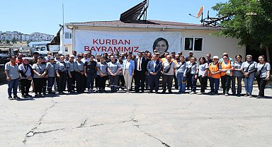 Karabağlar Belediye Başkanı Kınay personelle bayramlaştı: Birlik ve gelecek vurgusu