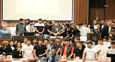 Keçiören Belediye Başkanı Özarslan, stajyer öğrenciler ile bir araya geldi 