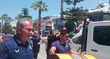 Konyaaltı'nda kaldırım işgaline geçit yok