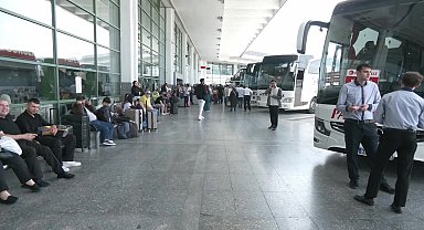 Kurban Bayramı'na günler kala yurttaşlar otobüs fiyatlarının pahalılığından şikayetçi... 
