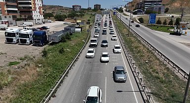 Kurban Bayramı tatili dönüşünde “Kilit Kavşak” Kırıkkale’de trafik yoğunluğu