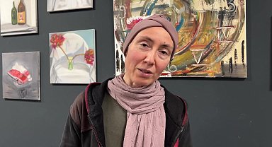 Kuzey Bavyera Türk-Alman Kadınlar Kulübü üyesi Ebru Gümüş, Münih'te “Hayat şartları” adlı resim sergisi açtı