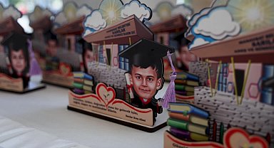 Manavgat Belediyesi kreşlerinde renkli mezuniyet töreni 