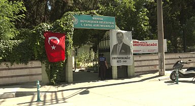 Manisa Büyükşehir Belediye Başkanı seçilen Dutlulu’nun ilk icraat: Zeyrek’in kabrine vefa ziyareti