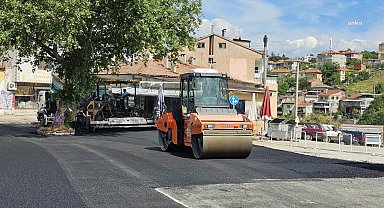 Manisa’da yol yapım çalışmaları devam ediyor