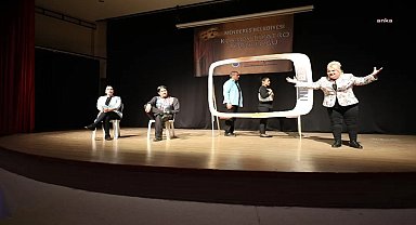 Menderes Belediyesinin tiyatro kursuna başvurular başlıyor