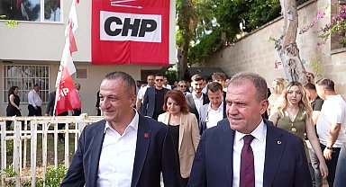 Mersin Büyükşehir Belediye Başkanı Seçer, CHP İl Başkanlığı'nın bayramlaşma programına katıldı
