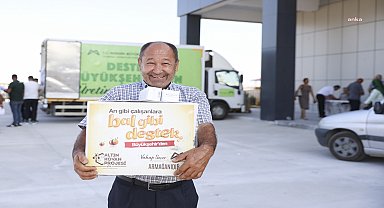 Mersin Büyükşehir Belediyesi'nden 13 ilçedeki bin arı yetiştiricisine ekipman desteği