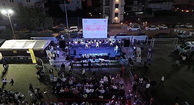 Mezitli'de düzenlenen Örtüaltı Üzüm Festivali, renkli görüntülere sahne oldu