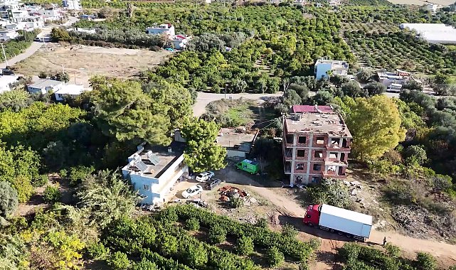 Mezitli’de kadınlara, emeklilere ve engellilere yönelik mobil kuaför hizmeti