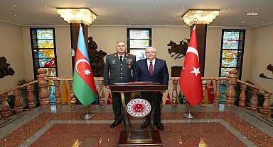  Milli Savunma Bakanı Güler, Azerbaycan Genelkurmay Başkanı General Veliyev'i kabul etti