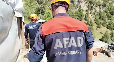 Oltu'da taş ocağında göçük... 3 işçi hayatını kaybetti