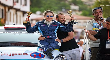 Osmangazi Belediyesi’nin kadın ralli pilotu Keskin'den 49. Hitit Rallisi’nde çifte podyum