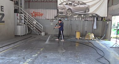 Oto yıkamacı Yıldız: