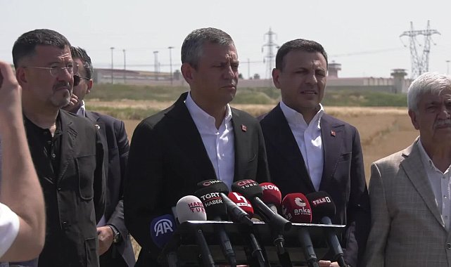 Özgür Özel’den İmamoğlu davası açıklaması : “Kürsüden daha kısalabilen bir savcı bugün gördüm. Oluru varsa Akın Gürlek gelsin, kendi otursun”