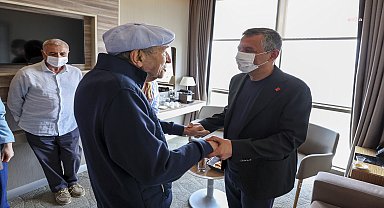 Özgür Özel, önceki CHP genel başkanlarının Babalar Günü’nü kutladı