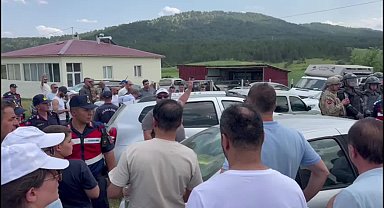 Sinop Boyabat'ta yapılmak istenen madenin ÇED toplantısı protesto edildi