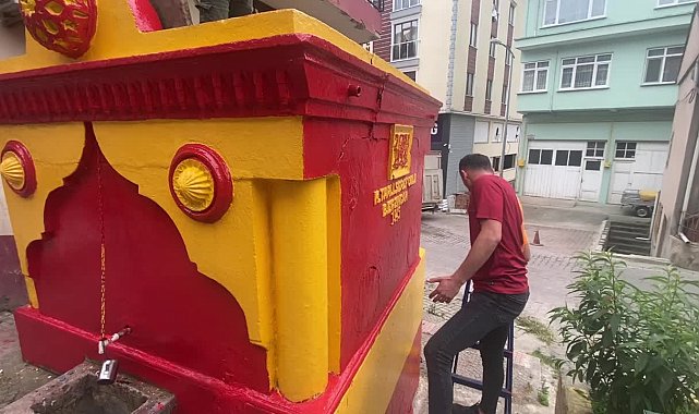 Sinop’ta 42 yıllık gelenek: Çeşmeler sarı kırmızıya boyandı