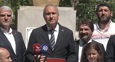 Suat Özçağdaş: