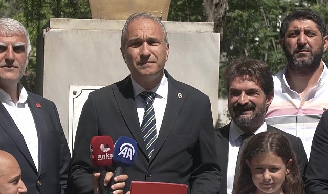Suat Özçağdaş: