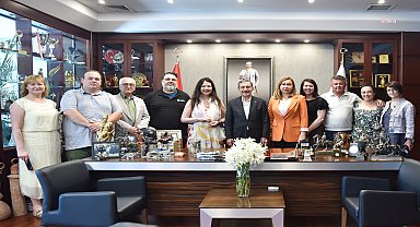 Tepebaşı Belediye Başkanı Ataç, Eskişehir Kırım Derneği'ni ağırladı
