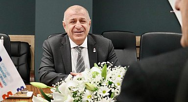 Ümit Özdağ, hakim karşısında: “Ülkesine yönelik kontrolsüz göçe karşı çıktığı için bütün dünyada tutuklanan tek politikacıyım”