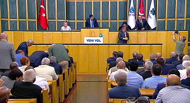 Yeni Yol grup toplantısı... Davutoğlu'ndan Dışişleri Bakanlığı'na tepki: