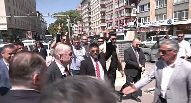 Zafer Partisi Genel Başkanı Özdağ, Talat Paşa Anıtı'nı ziyaret etti: 