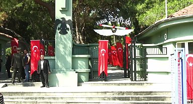 15 Temmuz şehitleri İzmir'de dualarla anıldı 
