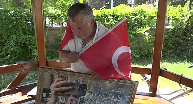 Abdurrahman Tutdere için oturma eylemi yapan vatandaş, serbest bırakıldığı haberini sevinç gözyaşlarıyla karşıladı