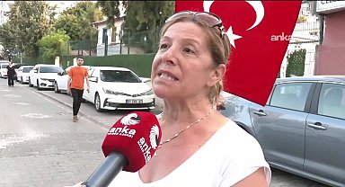  Adana mitinginde yurttaşlardan iktidara tepki: Bu haksız, hukuksuz uygulamalara karşı sandıkta millet hesap sormak için can atıyor