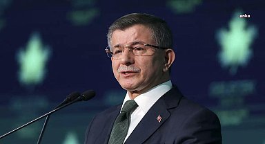 Ahmet Davutoğlu: 