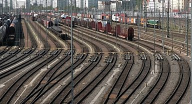 Almanya demiryolu ağına 100 milyar avro yatırım
