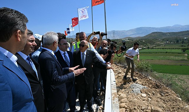 Antalya – Alanya Otoyolu’nun temeli atıldı... Abdulkadir Uraloğlu:” Seyahat süresi 150 dakikadan 36 dakikaya düşecek”