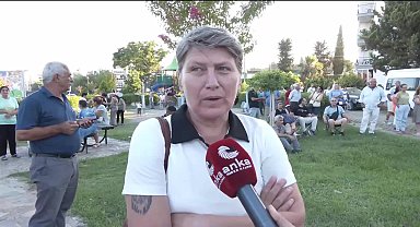 Antalyalı vatandaşlar, Muhittin Böcek’in gözaltına alınmasına tepki gösterdi: “CHP'li belediyeleri halkın nezdinde itibarsızlaştırıp, arkasından da seçime gitmek istiyorlar ama kaybedecekler”