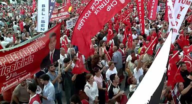 Antalyalılar, başkanlarına sahip çıktı... Binlerce yurttaş,