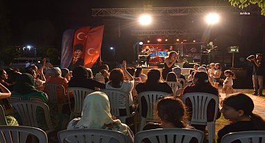 Aydın Büyükşehir Belediyesi'nin Germencik'te düzenlediği yaz konserine yoğun ilgi