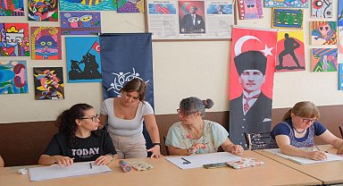 Aydın'da yetişkinlere yönelik ücretsiz resim kursları devam ediyor